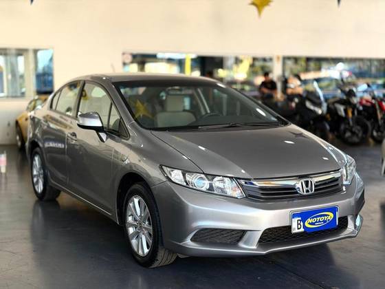 HONDA CIVIC 1.8 LXS 16V FLEX 4P MANUAL